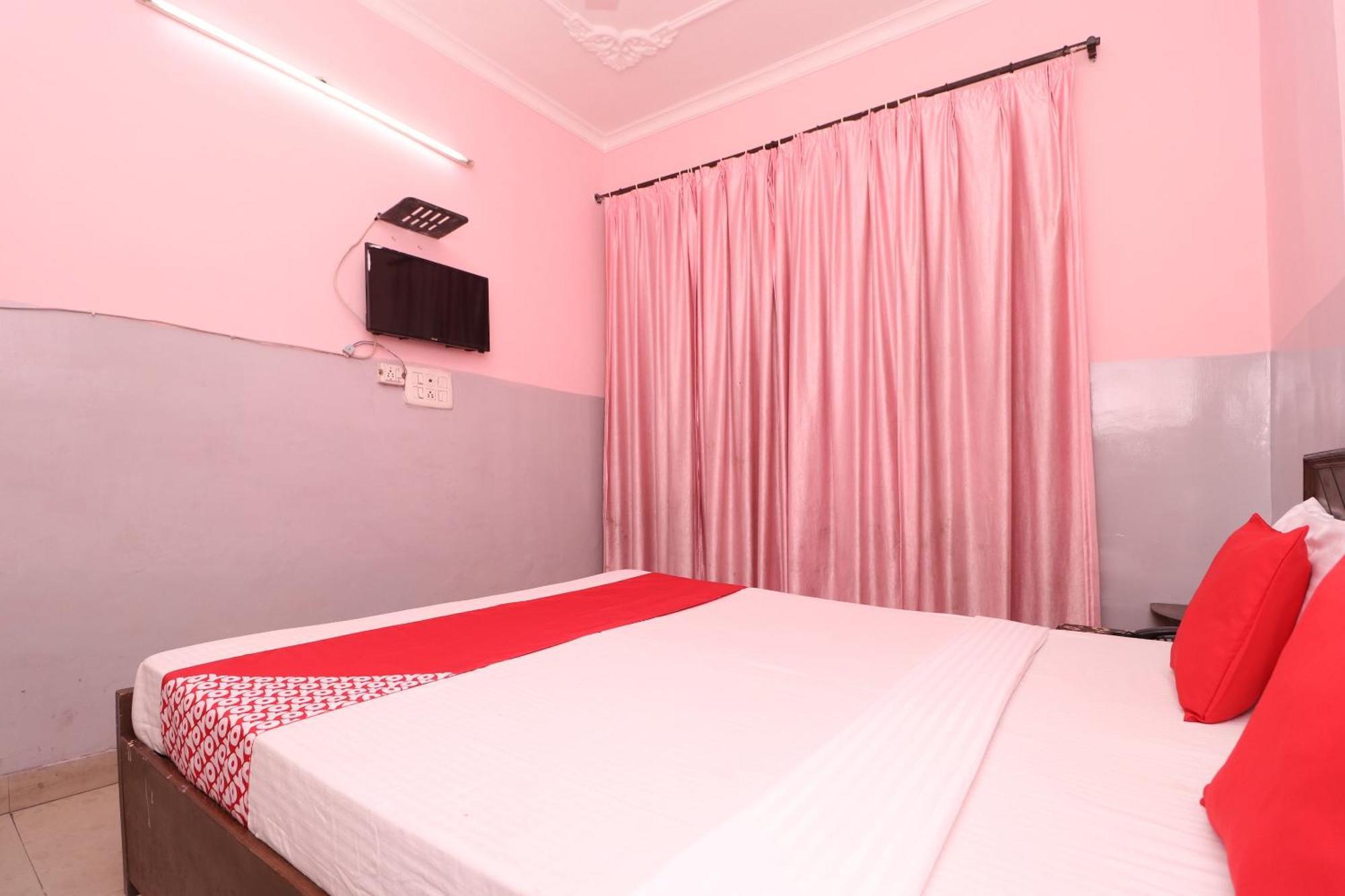 Hotel O Ashoka Residency Chandigarh Bagian luar foto