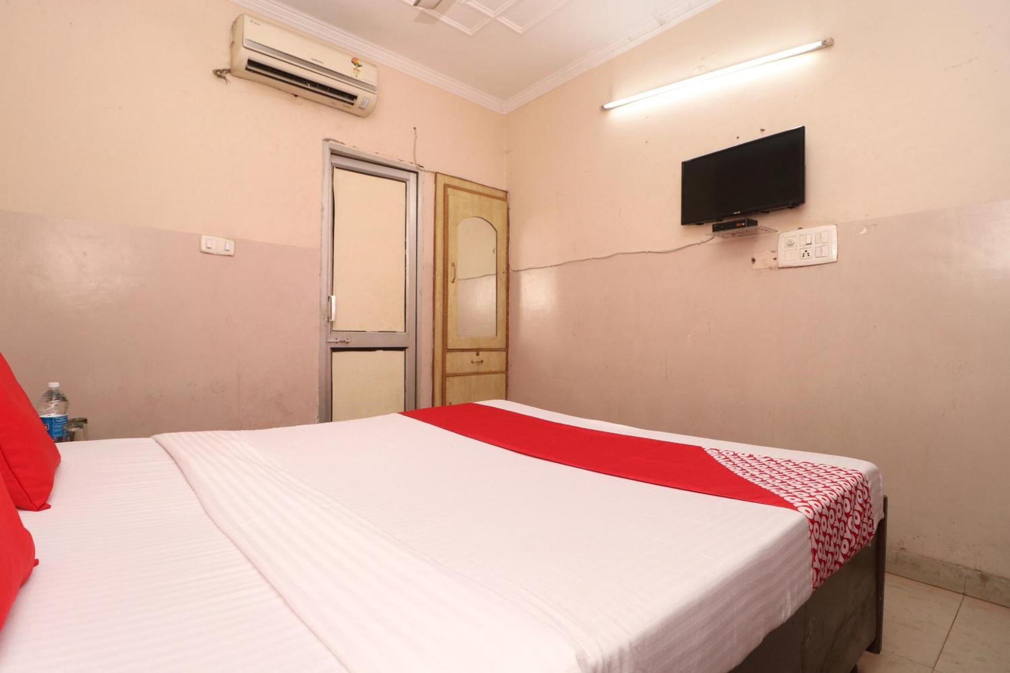 Hotel O Ashoka Residency Chandigarh Bagian luar foto