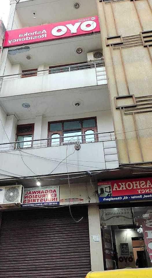 Hotel O Ashoka Residency Chandigarh Bagian luar foto
