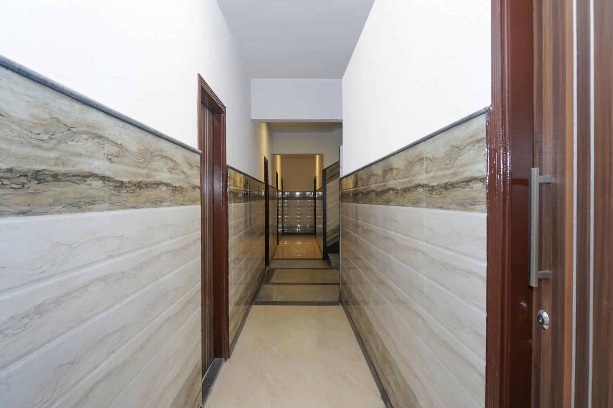 Hotel O Ashoka Residency Chandigarh Bagian luar foto