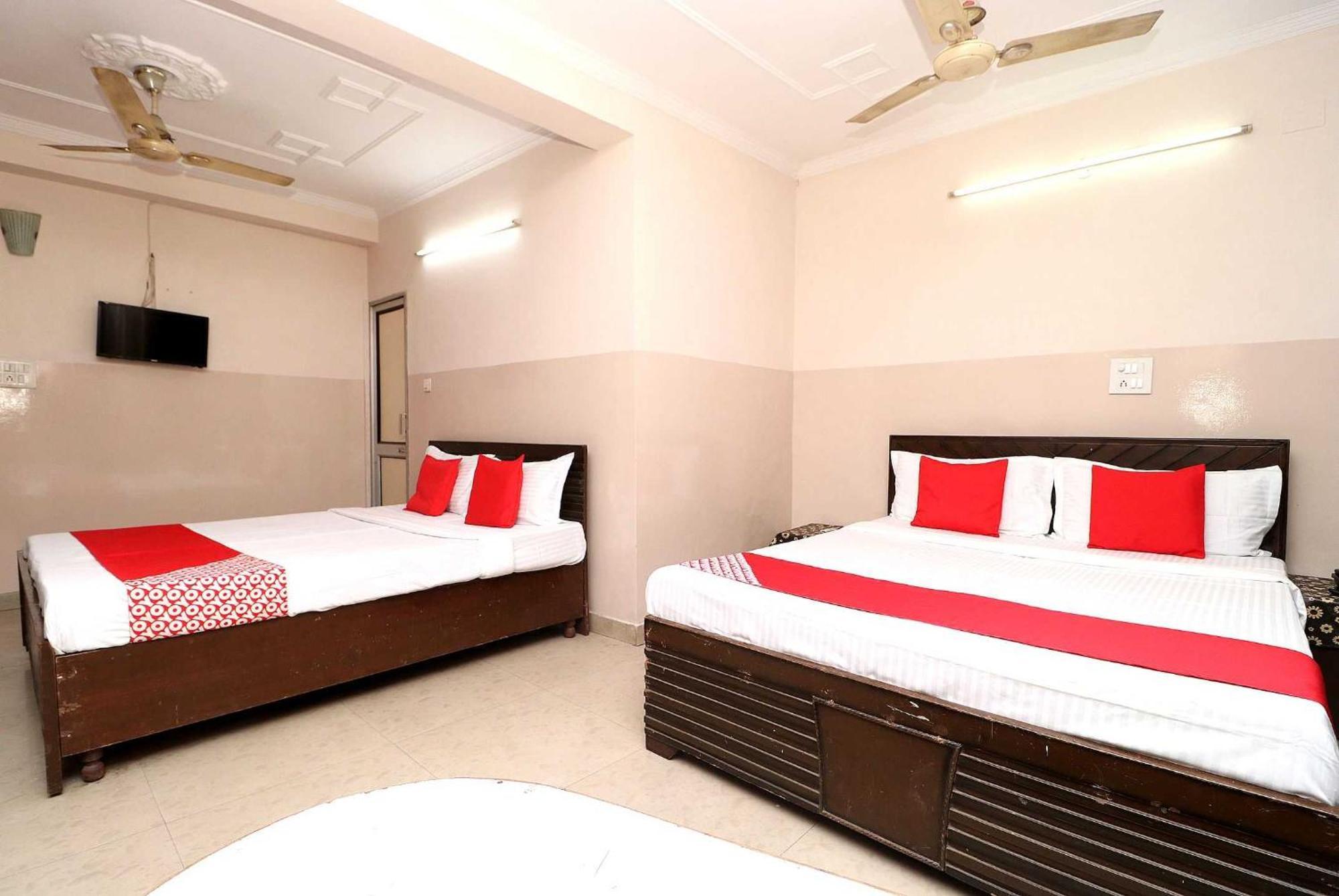 Hotel O Ashoka Residency Chandigarh Bagian luar foto